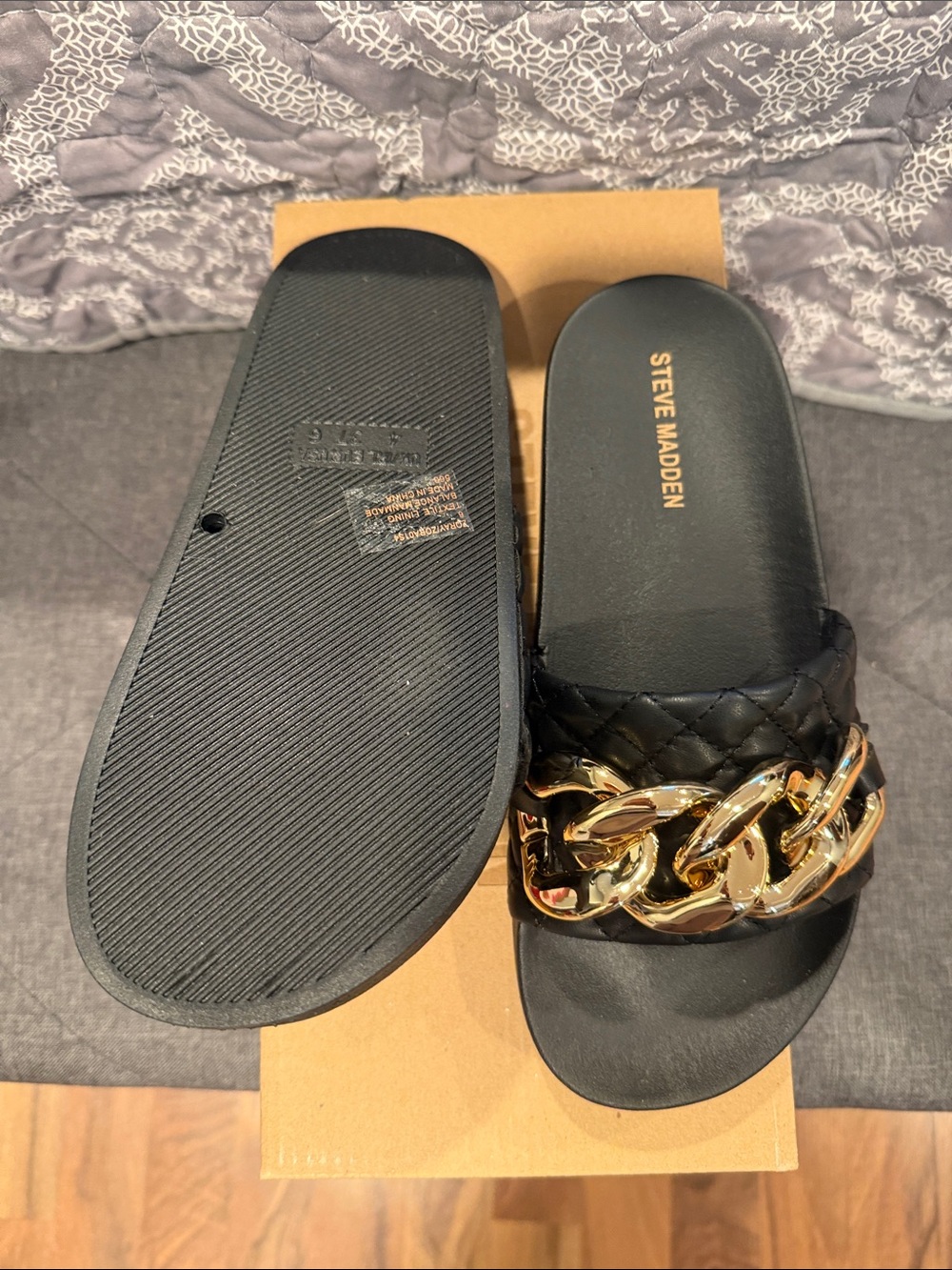 Steve Madden Black Quilted Slides with Gold Chain Accent - Picture 2 of 2
